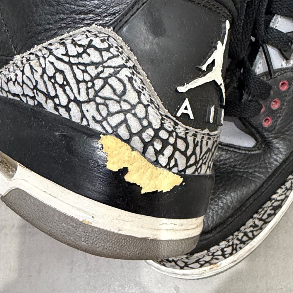 Air Jordan 3 Retro OG "Black Cement" - Picture 4 of 8